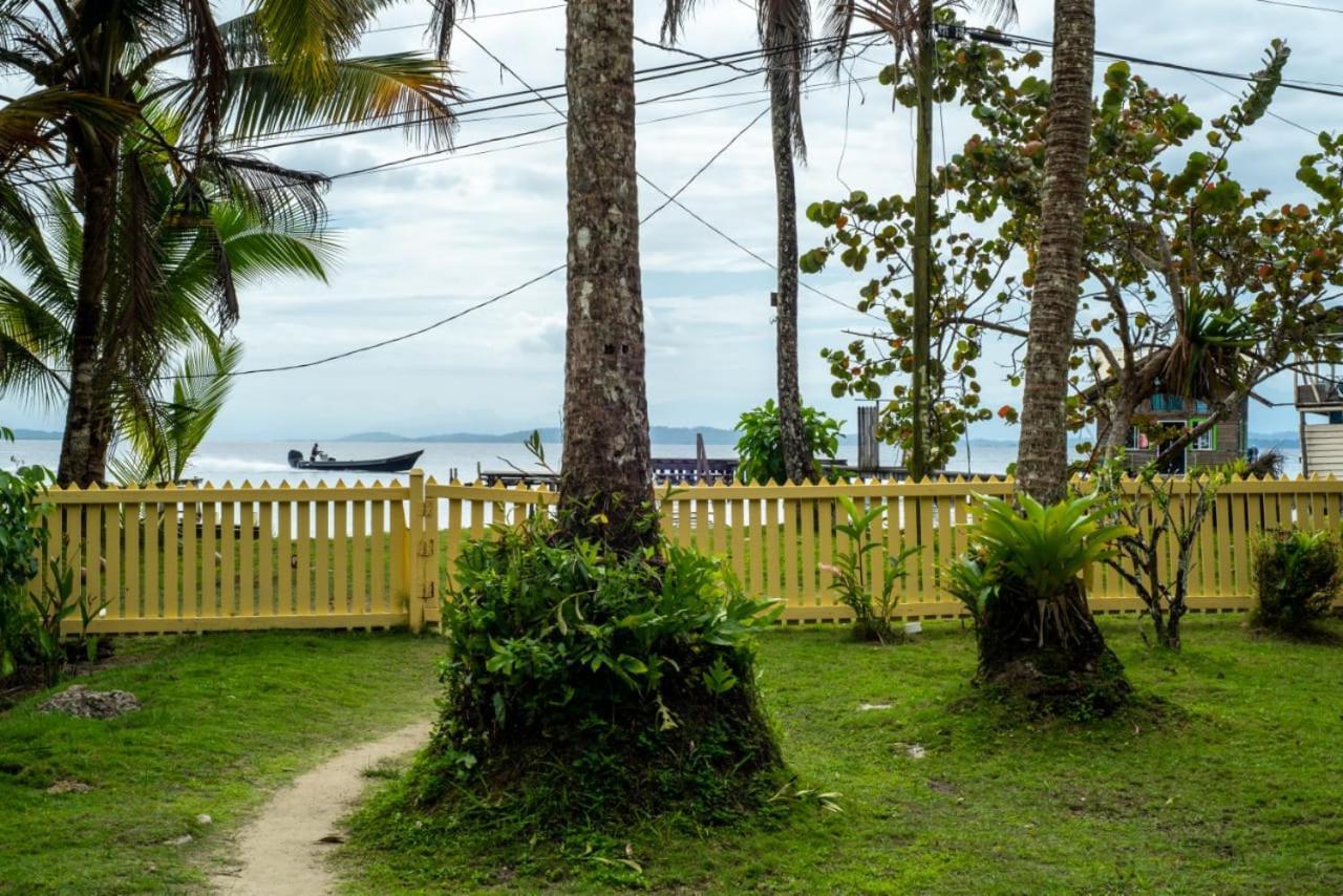 Hotel Tierra Verde Bed And Breakfast Bocas del Toro Exteriör bild