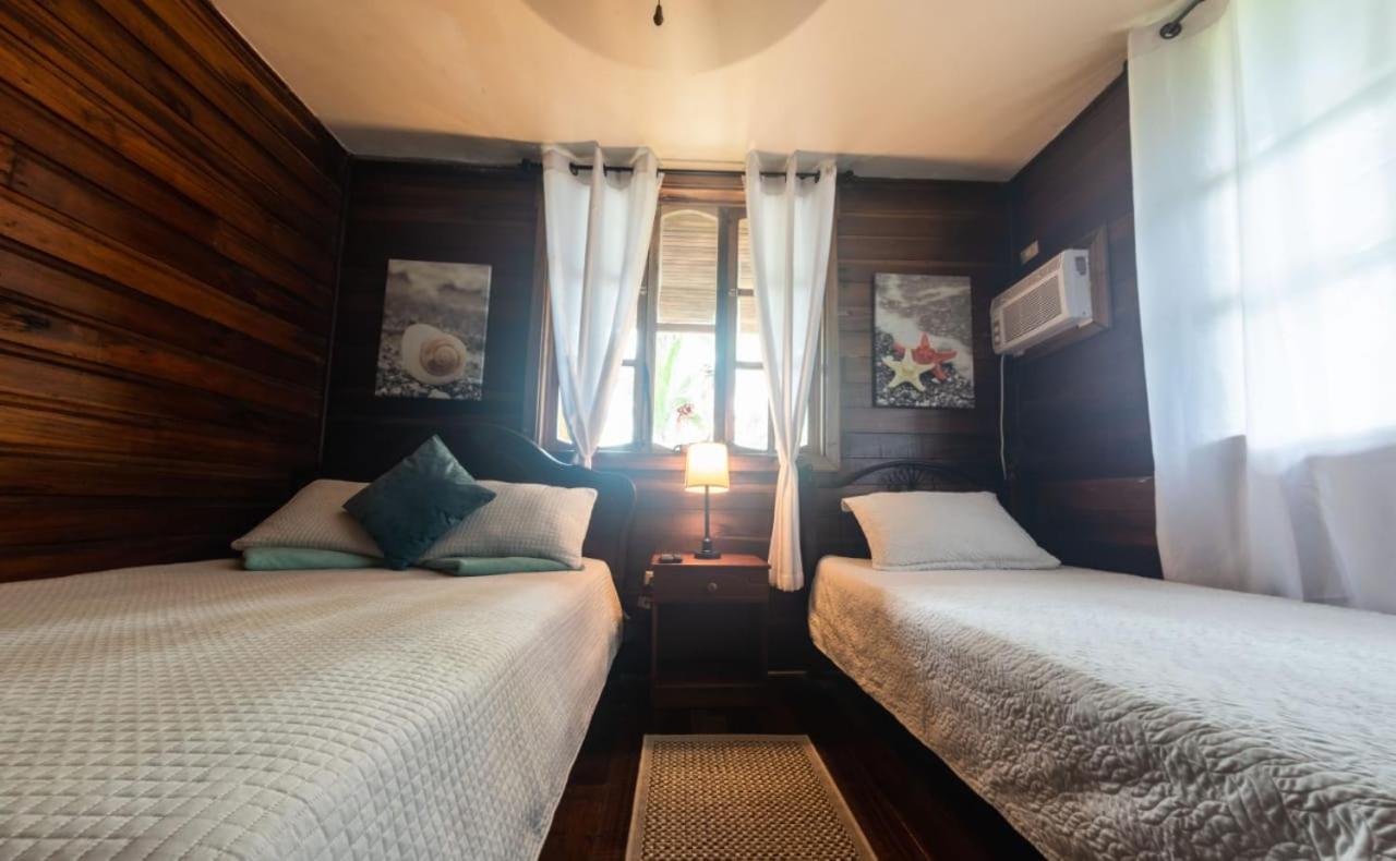 Hotel Tierra Verde Bed And Breakfast Bocas del Toro Exteriör bild