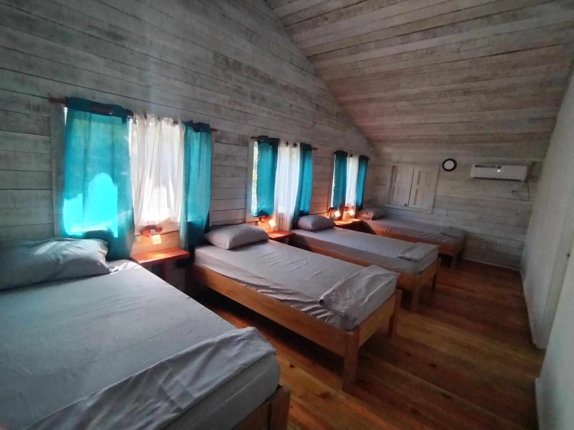 Hotel Tierra Verde Bed And Breakfast Bocas del Toro Exteriör bild