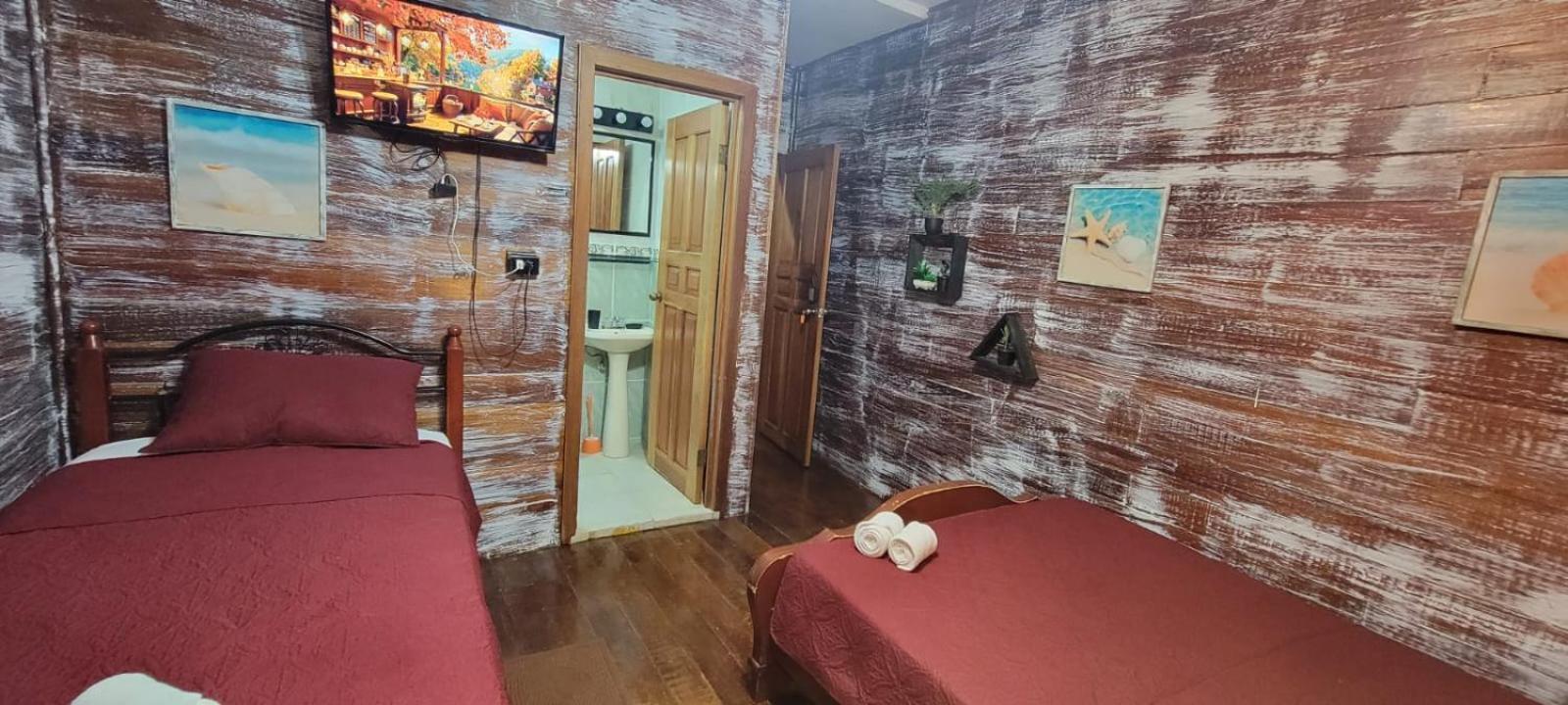 Hotel Tierra Verde Bed And Breakfast Bocas del Toro Exteriör bild