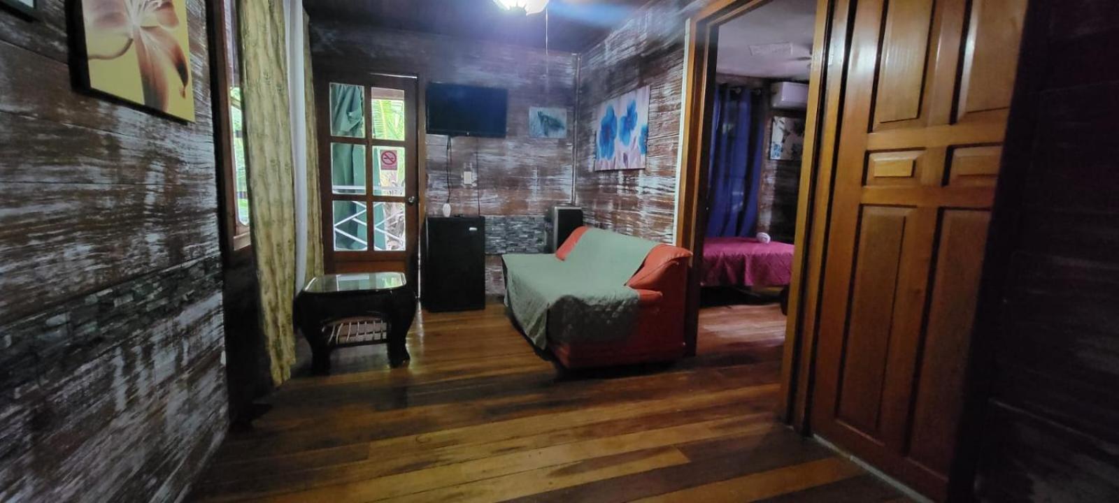 Hotel Tierra Verde Bed And Breakfast Bocas del Toro Exteriör bild