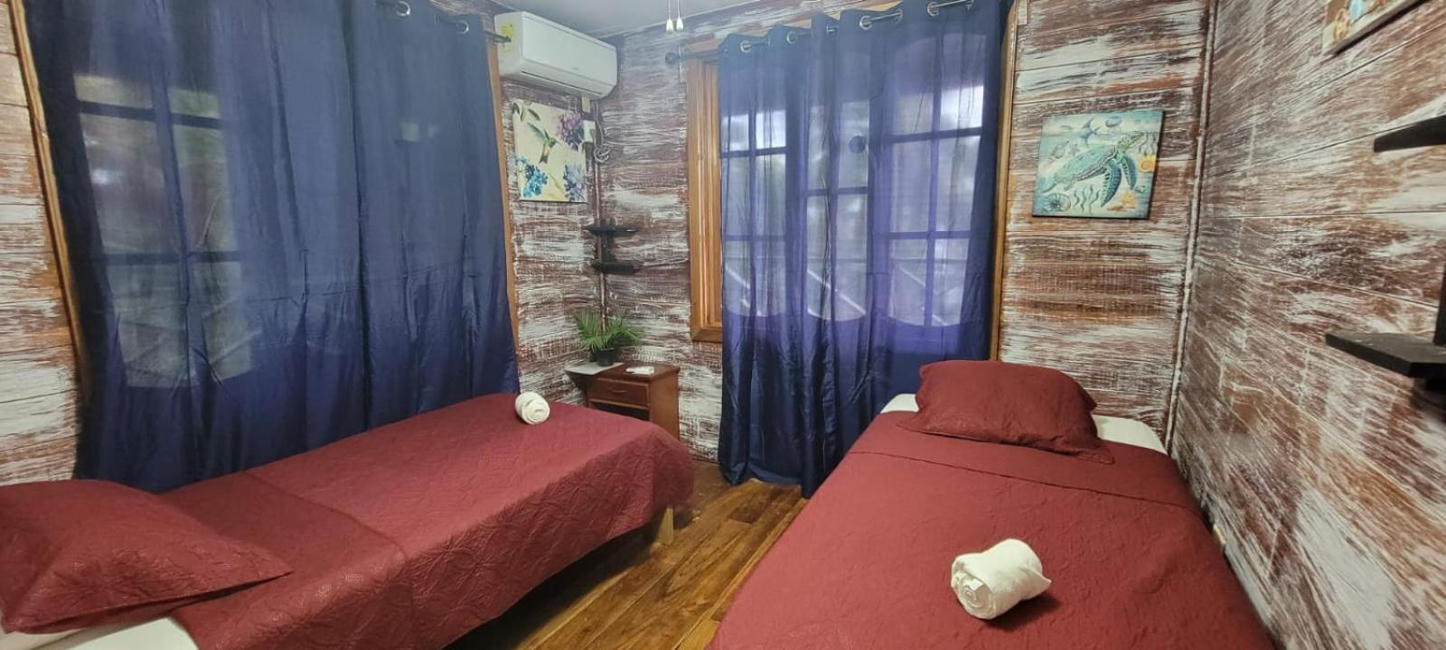 Hotel Tierra Verde Bed And Breakfast Bocas del Toro Exteriör bild